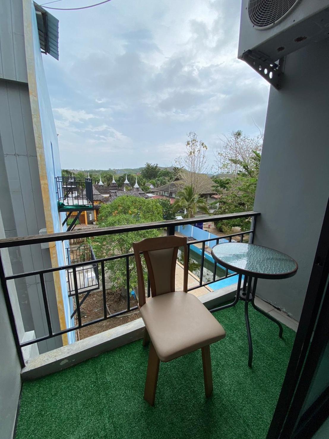 Maria'S Guest House, Restaurant & Bar Rawai 外观 照片